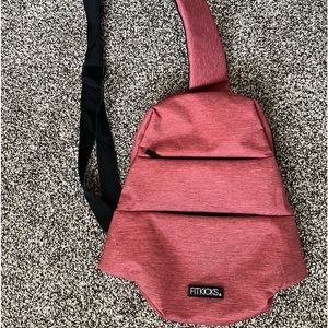 Fit kicks cross body